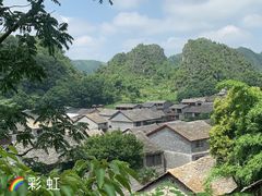 -高荡千年布依古寨旅游景区