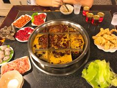 -邓莽子老火锅(中兴路总店)