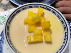 鲜芒果布丁-禄婶鸡煲·打边炉