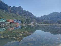 -百里峡七彩艺术小镇