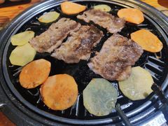 -唯成•韩国炭火烤肉 유성고기