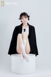 -onlygirl摄影美学馆高端定制(江滩店)