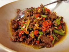 小炒黄牛肉-新李记 · 口味菜馆(南郊公园店)