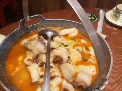 思茅酸汤鱼片-老滇山寨•云南特色菜•地方菜•民族风情歌舞表演(金碧店)