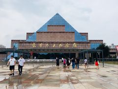 门面-上海市龙华烈士陵园