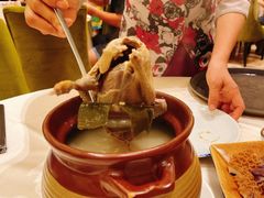 绿豆乳鸽汤-沙龙酒家