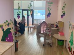 教室很宽敞-上海圣地雅歌幼儿园
