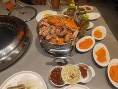 -黑金·寻焰自助百汇·烤肉·火锅(中街店)