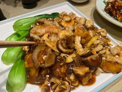 -小船渔村•大连菜•大连焖鱼(黄河路店)