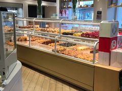 面包甜点陈列柜-好利来(靖江路店)