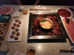 -二荆条·蜀鲜汇城市森林火锅
