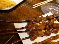 红柳枝大串羊肉-霄汉羊排(万松园一店)