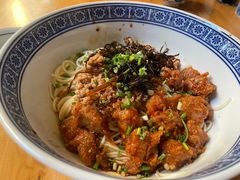 辣肉面-沪西老弄堂面馆(定西路店)