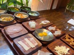 -银米·云南传统过桥米线(双廊黑金冠店)