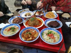 -蓝田九大碗民俗食府(蓝田店)