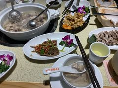 -煲大王猪肚鸡·椰子鸡火锅(红谷滩万达店)