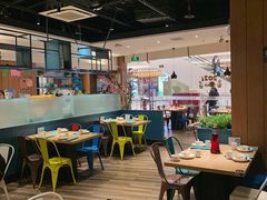 大堂-小鱼小牛·鱼牛干锅·脆鱼火锅(世欧广场店)