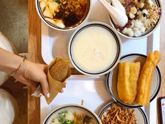 -正南齐北·老街糯米团(洪崖洞店)