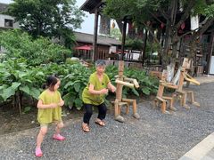 -田园东方蜜桃村的田野营地