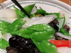 -云海肴·汽锅鸡·云南菜(天山百盛优客店)