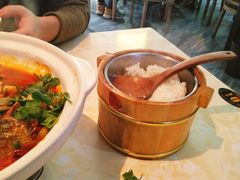 -魏铭鱼头捞饭(晋阳路店)