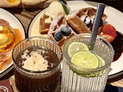 -Common Table · Brunch & Coffee