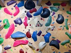 -问山MountQuest攀岩馆