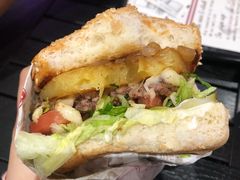 -The Habit Burger Grill 哈比特汉堡(爱琴海店)
