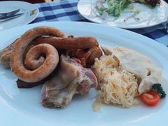 啤酒屋特色什锦肉盘-巴伐利亚啤酒坊(意式风情街店)