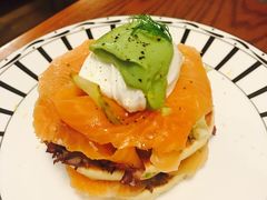 三文鱼松饼水波蛋-AFS Cafe & Canteen(闽江二路店)