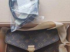 -LV路易威登(杭州万象城店)