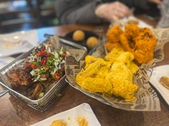 -BHC炸鸡(明洞总店)