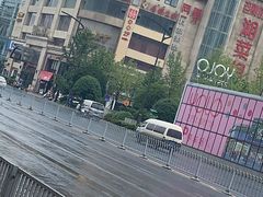 -大龙燚火锅(五一广场店)