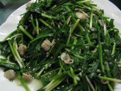 韭菜炒蛤蜊-唔呶喔哩酒家(生产街店)