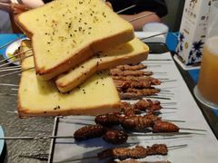 -马路边上·小海鲜烧烤(八一路店)