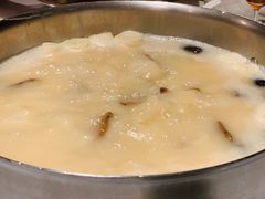 招牌松茸清汤底-洋房火锅(新天地店)
