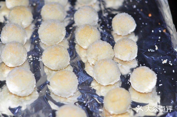 蛋白椰蓉球