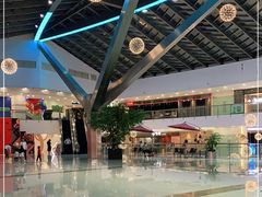 -新田360广场(上海华侨城店)