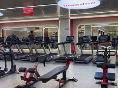 -英派斯健身旗舰店(海信国际中心馆)