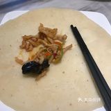 来过这经纬街的这家老昌春饼很多次了  环境还可以