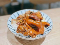 金牌卤猪脚-红猪卤肉饭(大西洋美食城店)