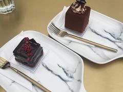 -UNI UNI(环亚凯瑟琳店)