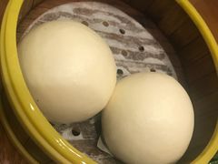 蛋黄流沙包-南拳十三姨·潮汕砂锅粥(世纪金源店)