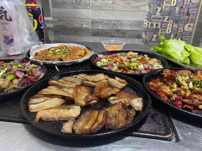 龙门地烤-"[薄荷]环境: 路边摊大排档 ."-大众点评移动版