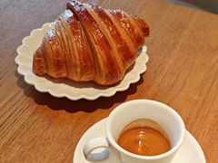 -VERIE BAKEHOUSE