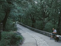-鬼笑石后山停车场