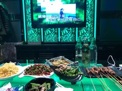 -蓝尊量贩(黄河路店)