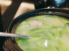 凉瓜排骨煲-高第街56号港式餐厅·精选(世茂广场宽厚里大明湖店)
