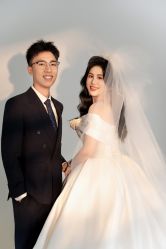 -雪中彩影婚纱摄影·微光艺术中心