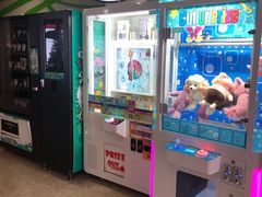 -天幕新彩云国际影城(激光巨幕店)